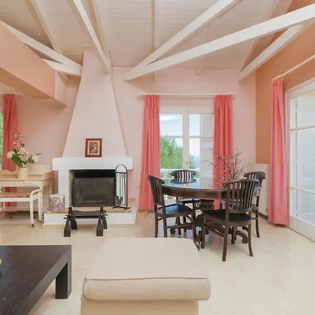 Armyra Aparthotel 2*